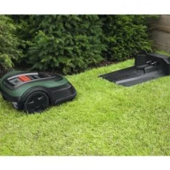 Robot tondeuse Bosch Indego XS 300 - Tondeuse robot - 300m² - 19cm -Jardinage Soldes 02ebc93b0c236cd4443d246eba0039e8
