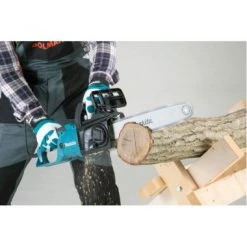Tronçonneuse électrique Makita UC3551A - Tronçonneuse - 2000W - 350mm -Jardinage Soldes 6d1a8236d3235d747867d944a7607def