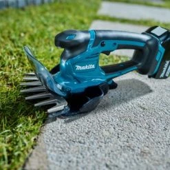 Cisaille à gazon sans fil Makita DUM604ZX - Taille-herbe Li-Ion 18V (machine seule) - 160mm -Jardinage Soldes 9acb06412bf83a0fffba5541840cf717