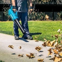 Souffleur à batterie sans fil Makita DUB184Z - Souffleur Li-Ion 18V (machine seule) - 176km/h - moteur brushless -Jardinage Soldes f38ada747e4e3d47a3648eb96f22a6cd